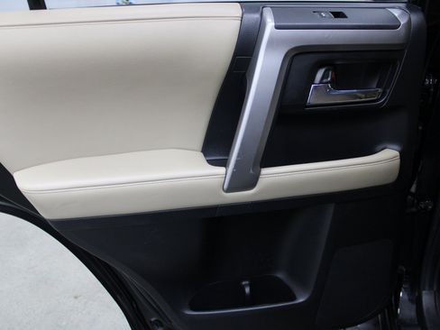 Used 2021 Toyota 4Runner SR5 image 17