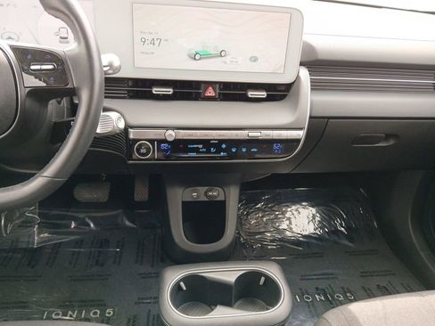 Used 2024 Hyundai Ioniq 5 SEL image 11