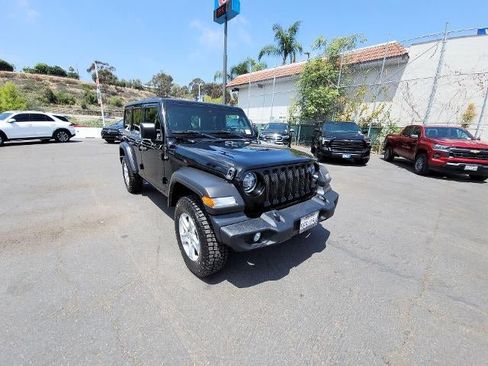 Used 2022 Jeep Wrangler Unlimited Sport AWD/4WD image 2