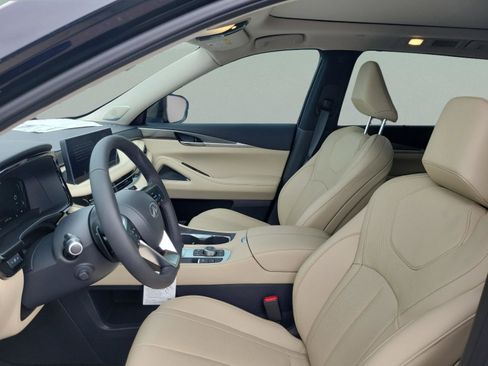 New 2025 INFINITI QX60 Luxe image 17