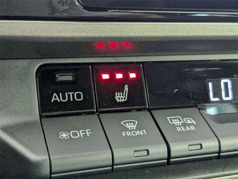 Used 2026 Toyota Camry LE w/ Convenience Package FWD image 21
