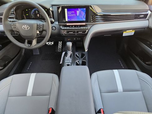 New 2026 Toyota Camry SE FWD image 18