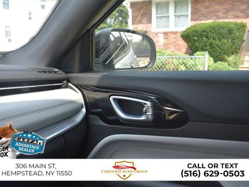 Used 2026 Jeep Compass Limited AWD/4WD image 17