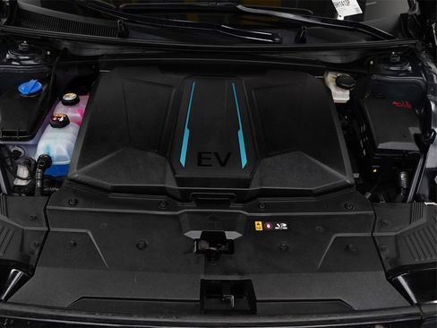 Used 2024 Hyundai Ioniq 5 Limited image 34