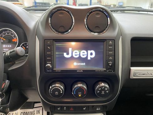 Used 2017 Jeep Compass High Altitude image 34