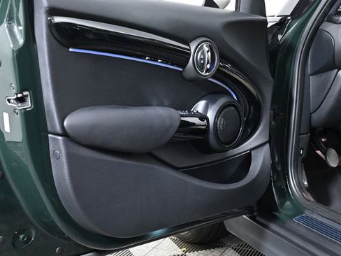 Certified 2023 MINI Cooper S w/ MINI Resolute Edition image 31