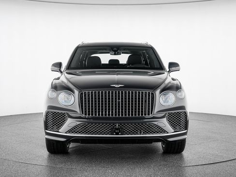 New 2026 Bentley Bentayga AWD/4WD image 7