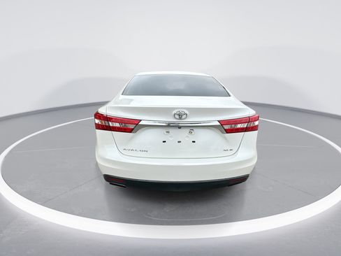 Used 2014 Toyota Avalon XLE FWD image 7