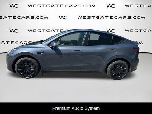 Used 2022 Tesla Model Y Long Range AWD/4WD image 4