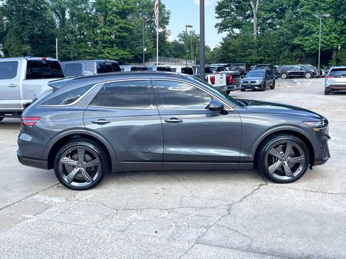 Used 2023 Genesis GV70 2.5T w/ Sport Prestige Package AWD/4WD image 4