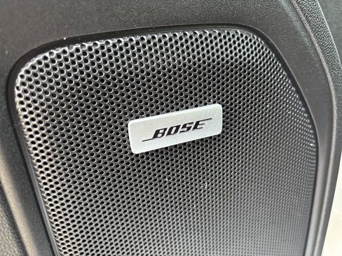 Used 2020 GMC Sierra 1500 SLT w/ SLT Premium Plus Package image 17