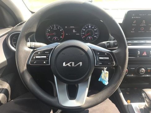 Used 2024 Kia Forte LX FWD image 27