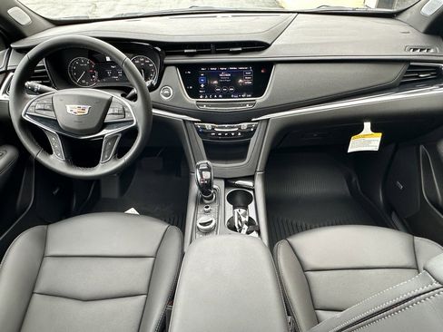 New 2025 Cadillac XT5 Premium Luxury w/ LPO, Floor Liner Package image 9