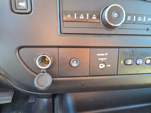 Used 2023 Chevrolet Express 3500 LS image 26