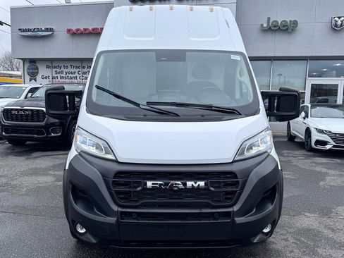 Used 2024 RAM ProMaster 3500 FWD image 3