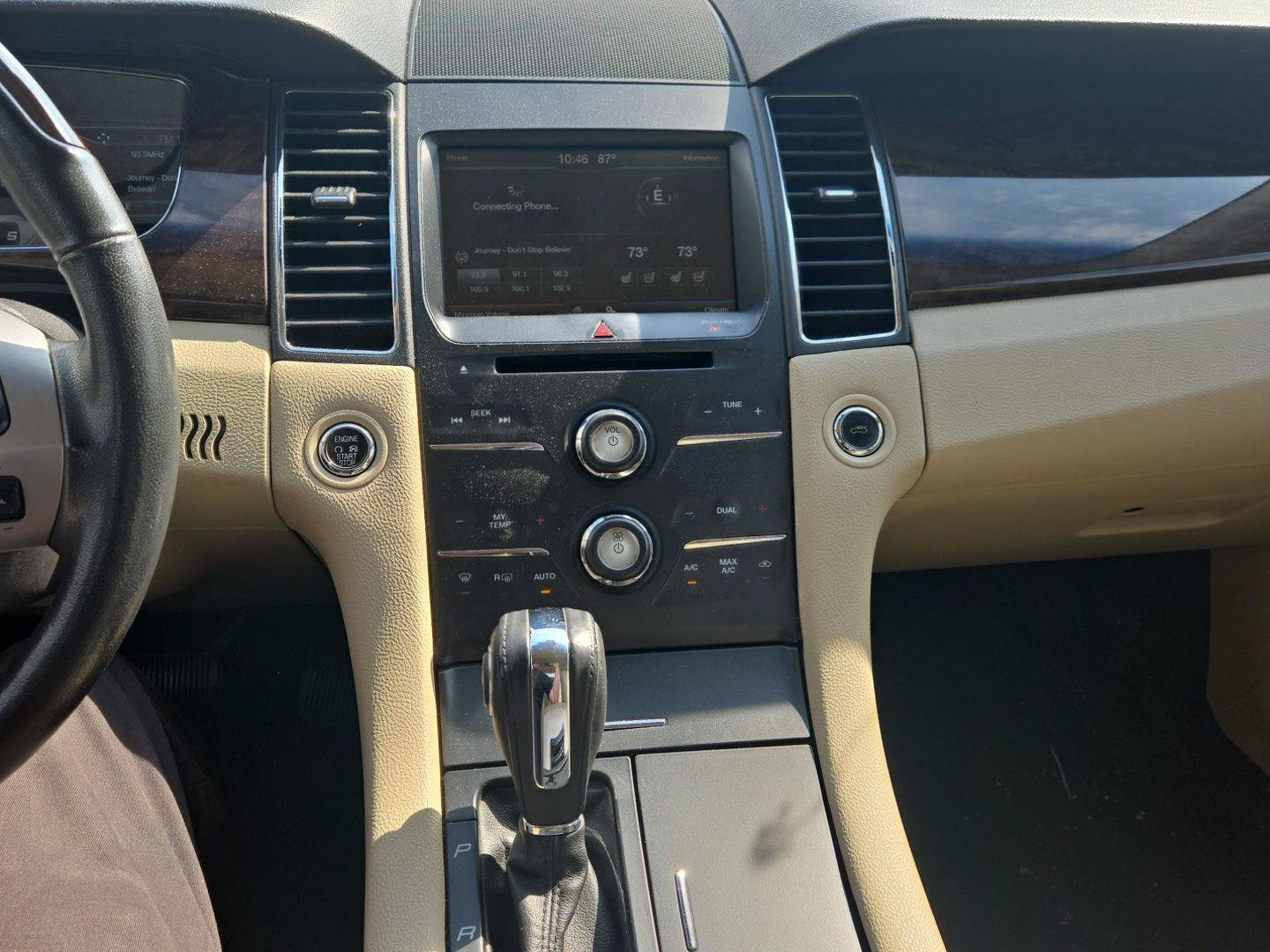 Used 2015 Ford Taurus Limited FWD image 19