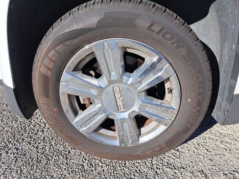 Used 2015 GMC Terrain SLE image 3