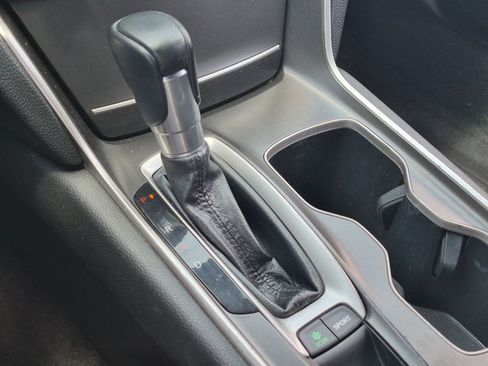 Used 2020 Honda Accord Sport image 7