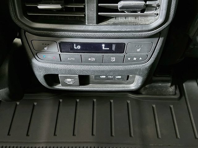 Used 2024 Honda Pilot Elite image 26