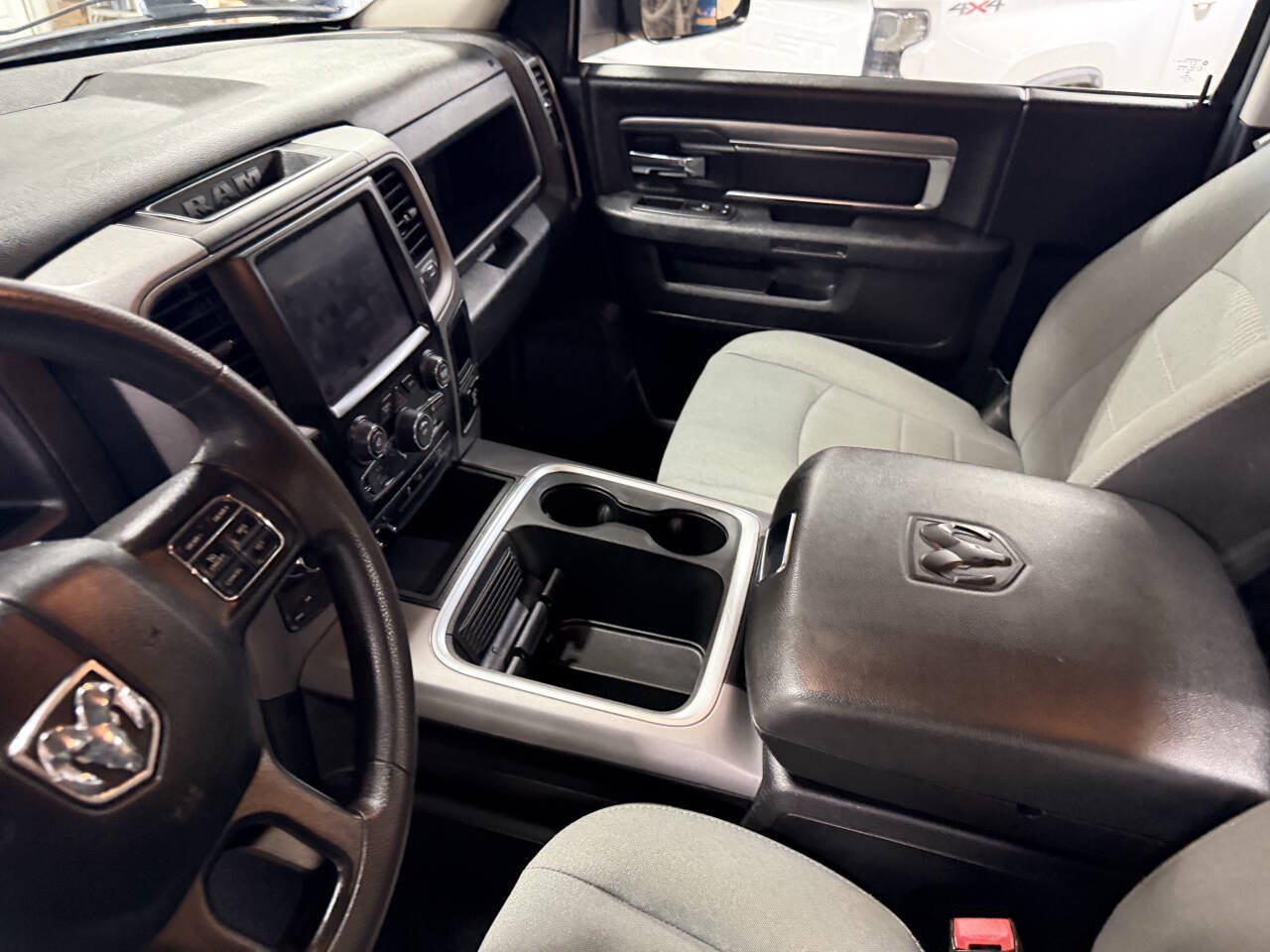 Used 2022 RAM 2500 Tradesman w/ Protection Group AWD/4WD image 30