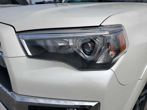 Used 2022 Toyota 4Runner Limited AWD/4WD image 14
