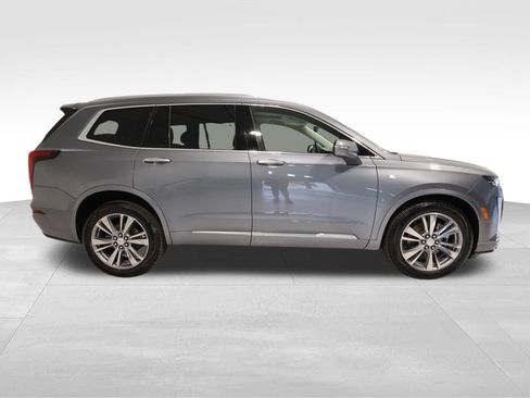 Certified 2022 Cadillac XT6 Premium Luxury w/ Technology Package AWD/4WD image 5