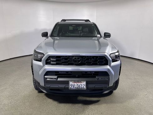 Certified 2025 Toyota 4Runner TRD Off-Road Premium AWD/4WD image 8