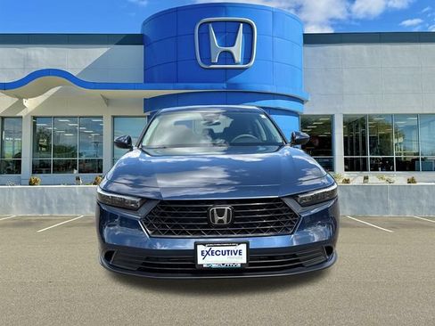Used 2023 Honda Accord EX image 6