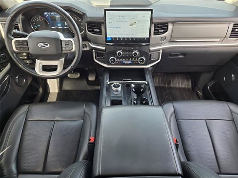 Used 2022 Ford Expedition Max XLT RWD image 25