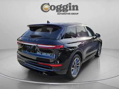 Used 2022 Lincoln Corsair Grand Touring image 5