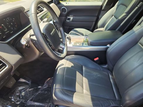 Used 2019 Land Rover Range Rover Sport HSE AWD/4WD image 24