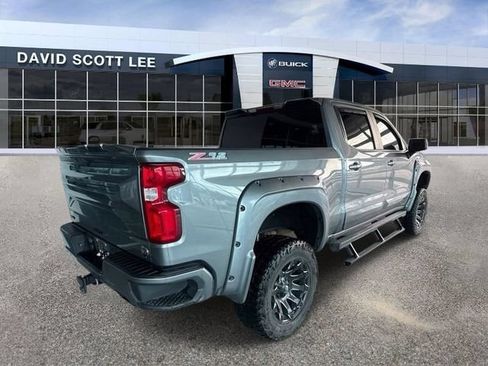 Used 2022 Chevrolet Silverado 1500 RST AWD/4WD image 2