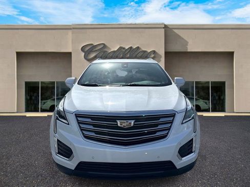 Used 2017 Cadillac XT5 Premium Luxury FWD image 8