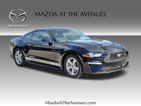 Used 2023 Ford Mustang Coupe image 3