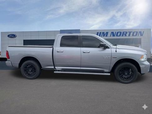 Used 2020 RAM 1500 Classic SLT w/ Luxury Group RWD image 10