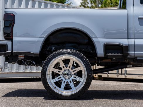 Used 2024 Ford F250 Platinum AWD/4WD image 40