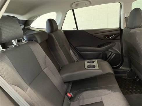 Used 2022 Subaru Outback Premium image 17