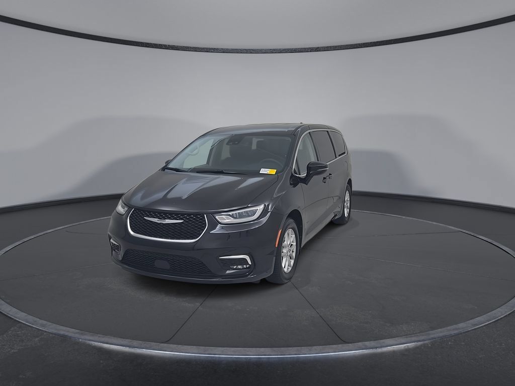 Certified 2024 Chrysler Pacifica Touring-L FWD image 7