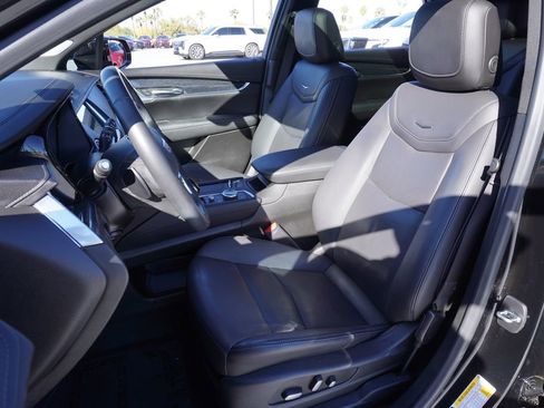 Certified 2023 Cadillac XT5 Premium Luxury image 14