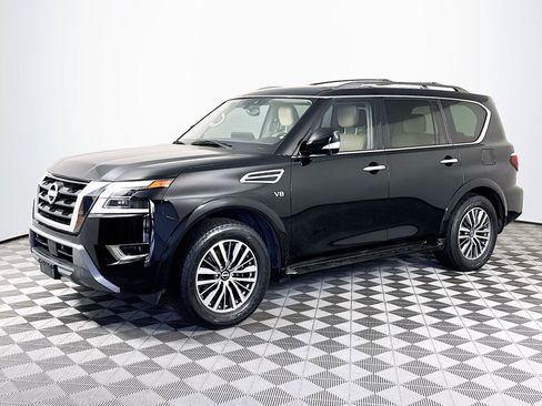 Used 2022 Nissan Armada SL w/ Captain's Chairs Package RWD image 4
