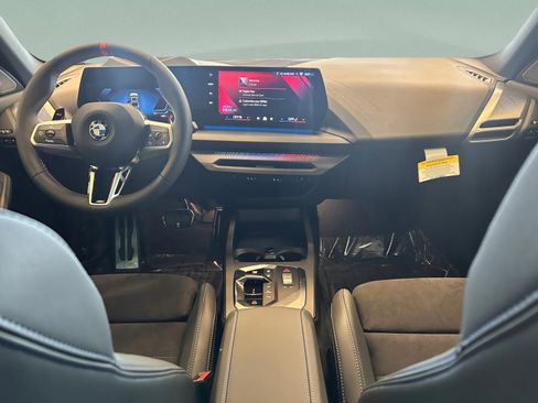 Used 2026 BMW M235i xDrive w/ Technology Package image 9