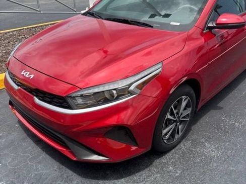 Used 2024 Kia Forte LXS w/ LXS Technology Package FWD image 1