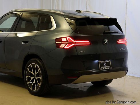 Certified 2025 BMW X3 xDrive30i image 8