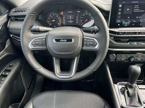 New 2026 Jeep Compass Limited image 17