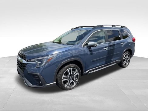 Used 2023 Subaru Ascent Touring AWD/4WD image 5