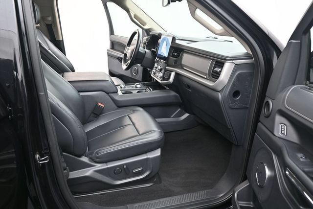 Used 2024 Ford Expedition Max XLT AWD/4WD image 17