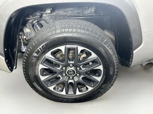 Used 2023 Toyota Tundra Limited AWD/4WD image 11