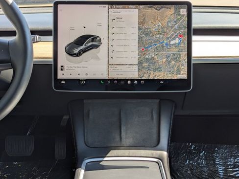 Used 2022 Tesla Model 3 Long Range AWD/4WD image 13