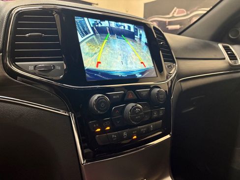 Used 2019 Jeep Grand Cherokee Limited w/ Luxury Group II RWD image 20