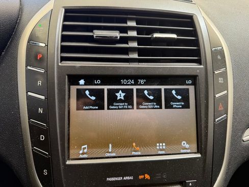 Used 2017 Lincoln MKC Premiere FWD image 24